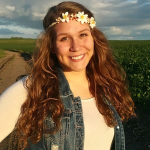 Meet your Posher, Janai